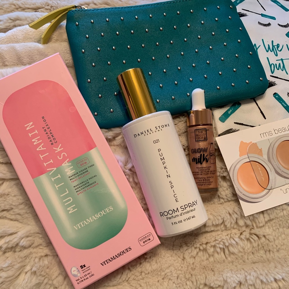 Make up Bundle. High end products.